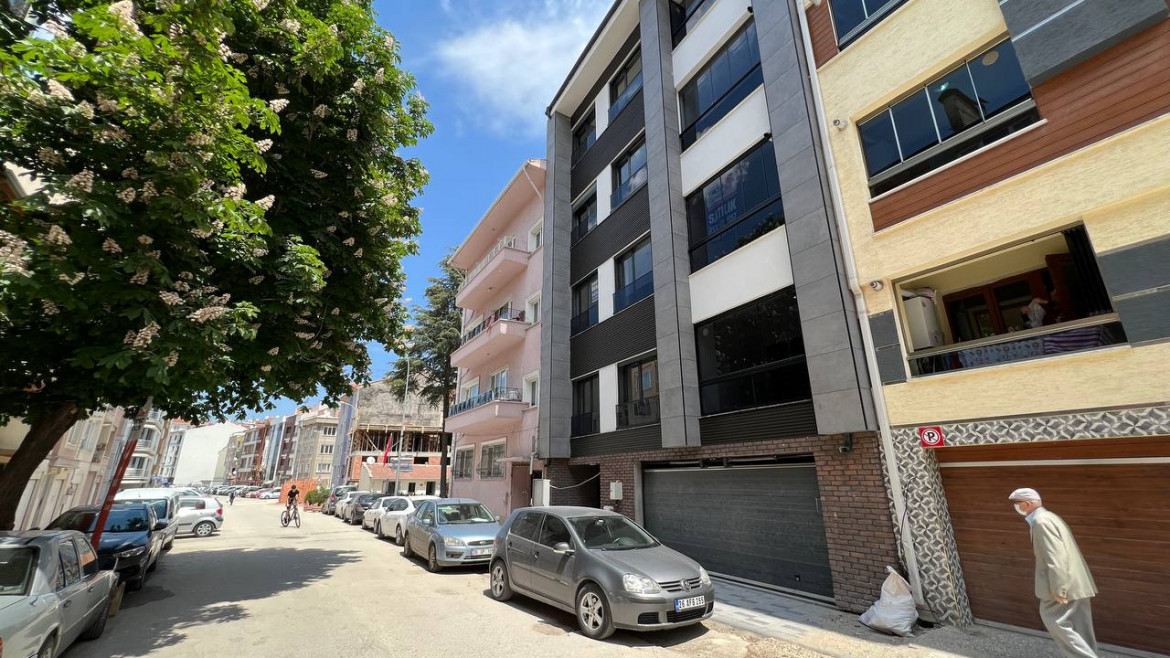 TAM NOKTA’DAN AKARBAŞINDA EMSALSİZ SATILIK 205 M2 DAİRE